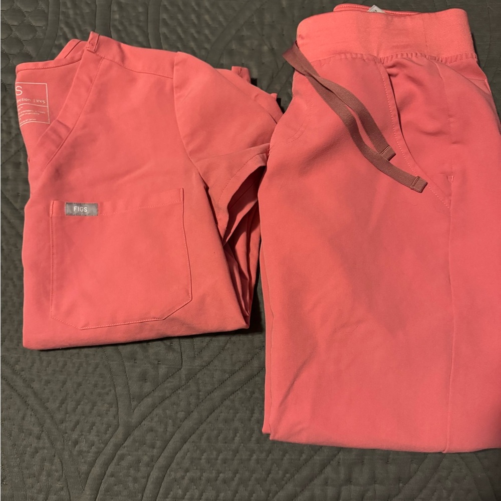 Pink figs scrubs